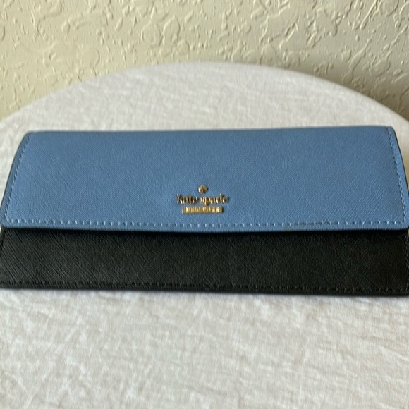 Kate Spade: Blue & Black Wallet - 10 card slots- coin area- Gold tone - Picture 11 of 16